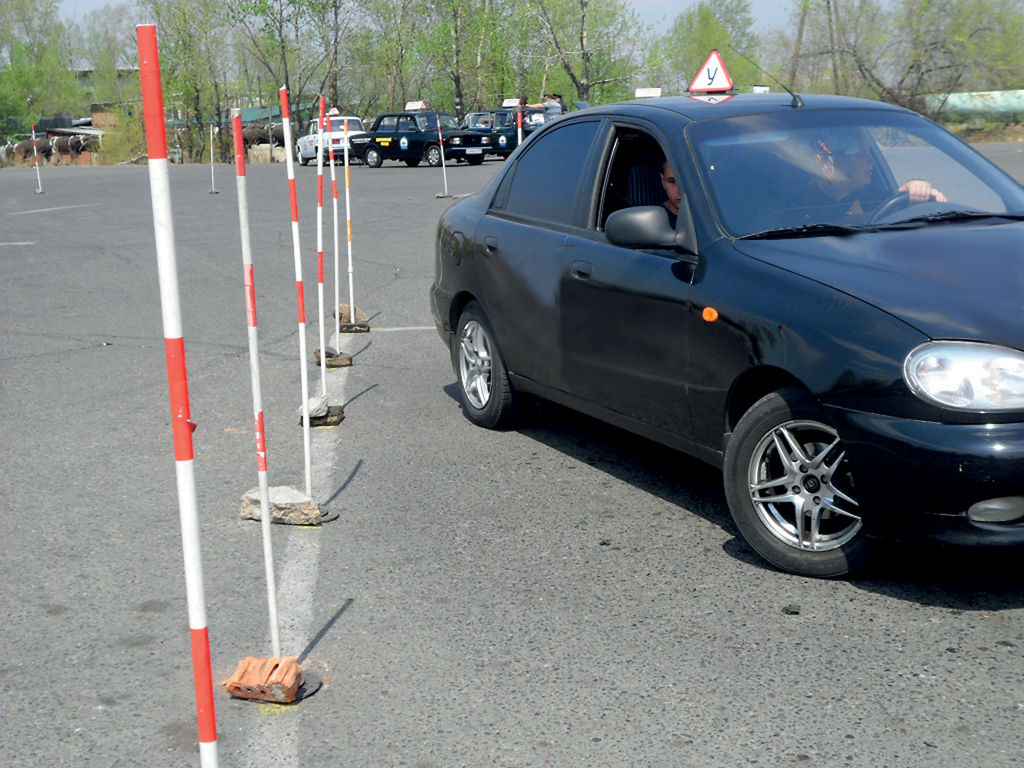 Хоча керівництво Головного сервісного центру стверджує, що це корисне нововведення почне діяти вже в поточному році