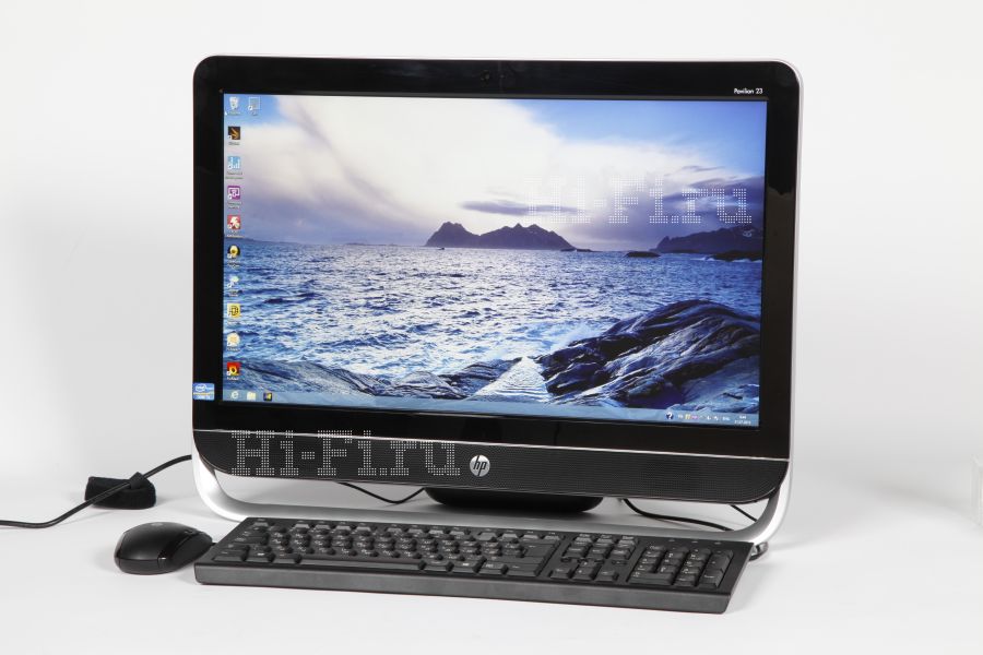 По суті, система класу All-in-One - це начинка ноутбука, поміщена в один корпус з екраном