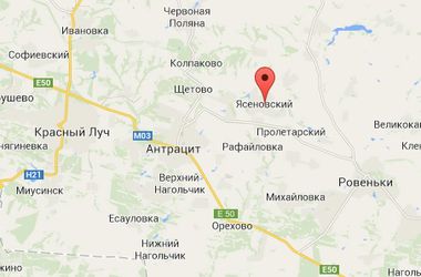 14 серпня 2014 року, 9:32 Переглядів:   У селищі Ясенівському Луганській області під час бойових дій була зруйнована база відпочинку для гірників, повідомляє Департамент зі зв'язків з громадськістю   ДТЕК