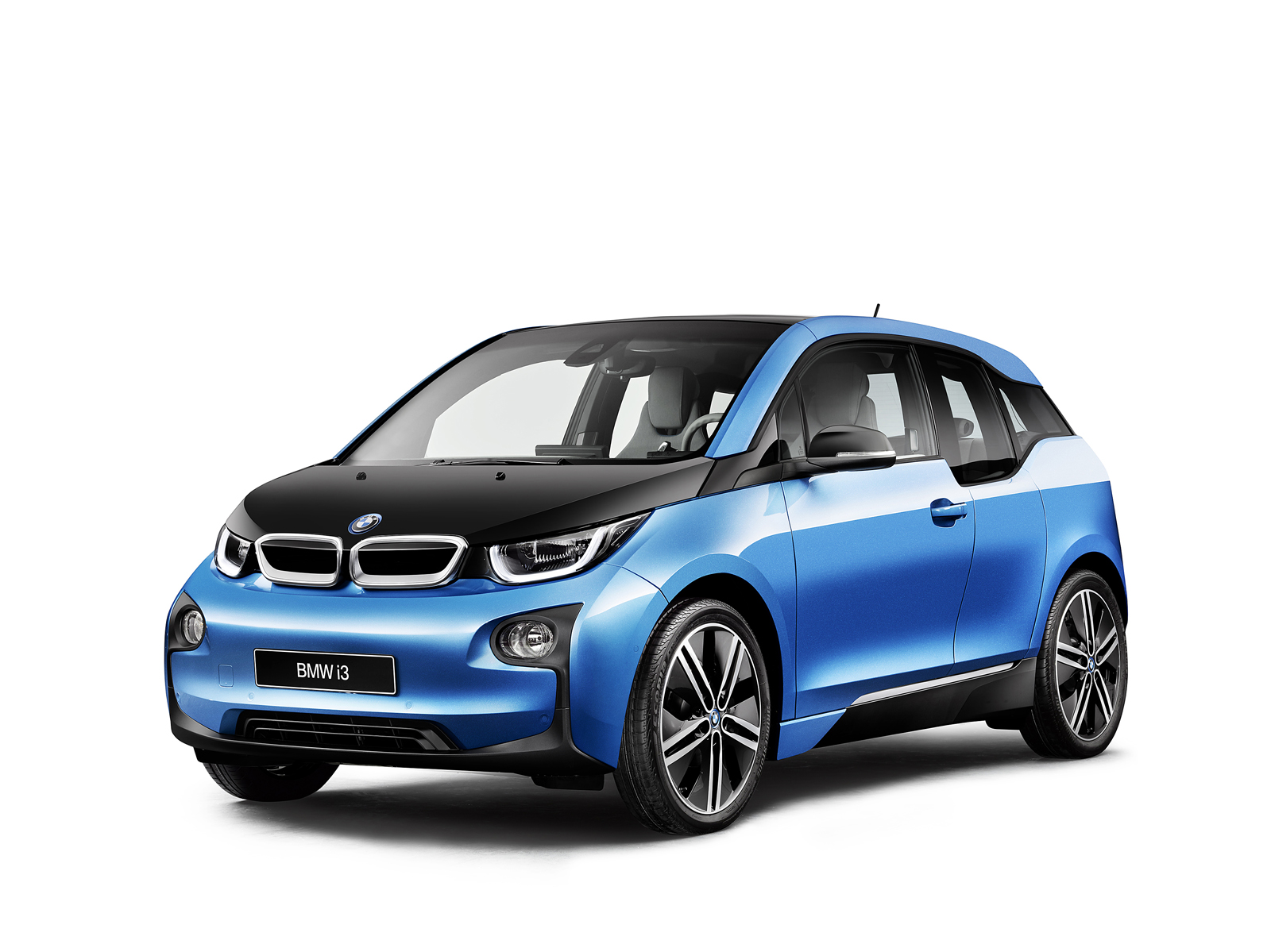 У США BMW відкликає близько 20 000 електромобілів i3