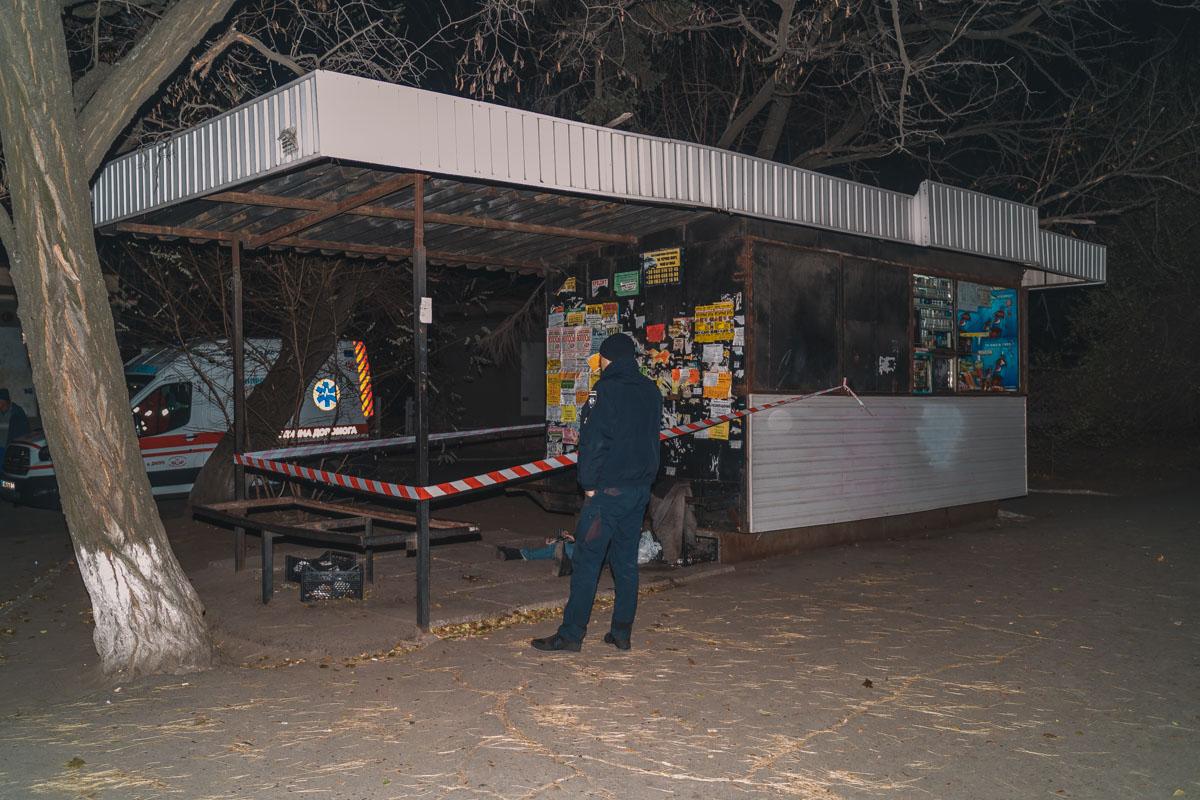 Дніпряни викликали на місце співробітників поліції і швидку допомогу