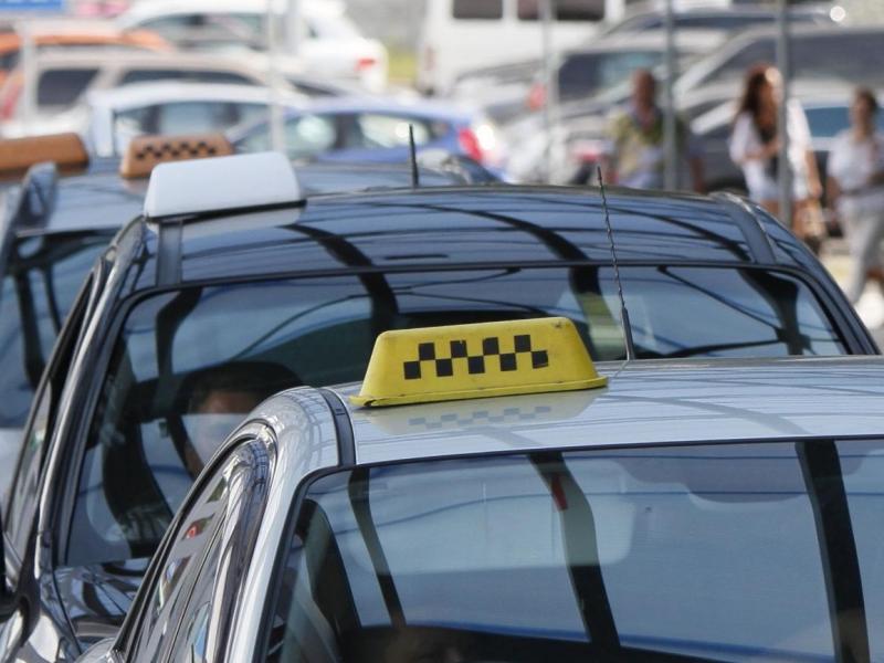 Устроиться в такси в Киеве