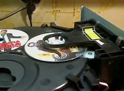 Одна з найпоширеніших несправностей сучасних DVD-програвачів - це погане зчитування даних з диска або навіть повна відсутність читання